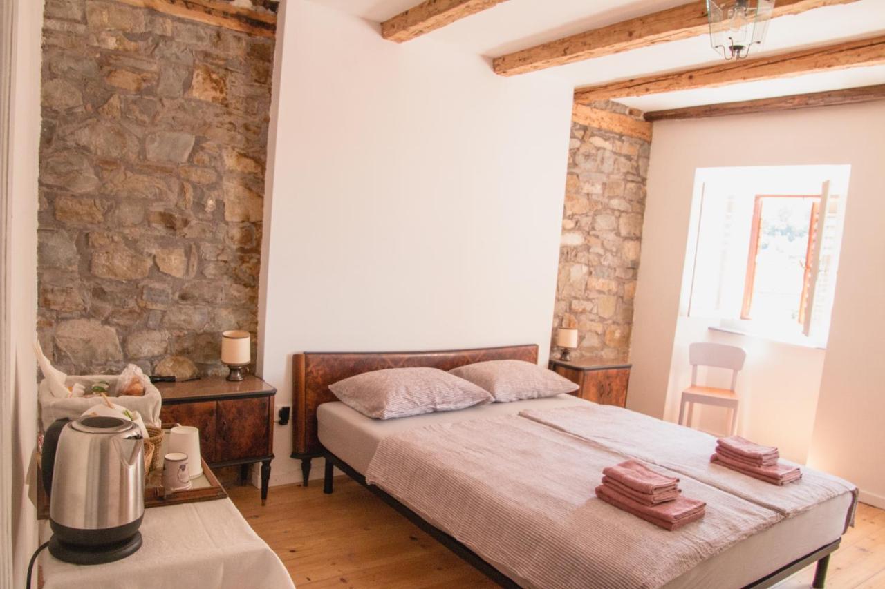 Oltre L'Arco Hotel San Dorligo della Valle Eksteriør billede